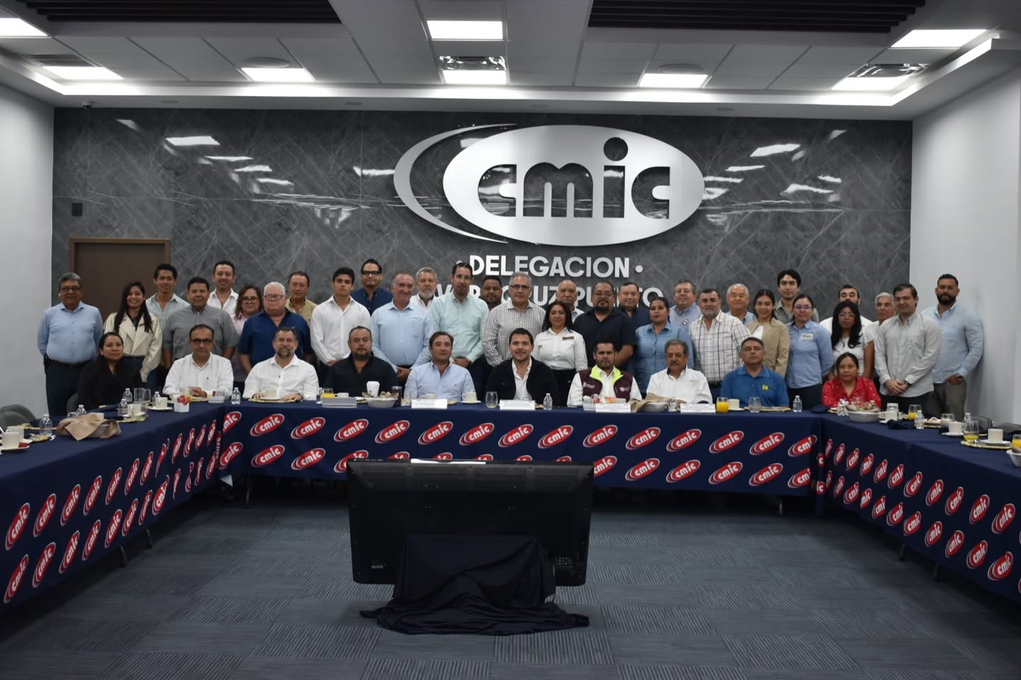 Reunión de trabajo con el Ing. Luis Posada, Director General del  SICT Veracruz